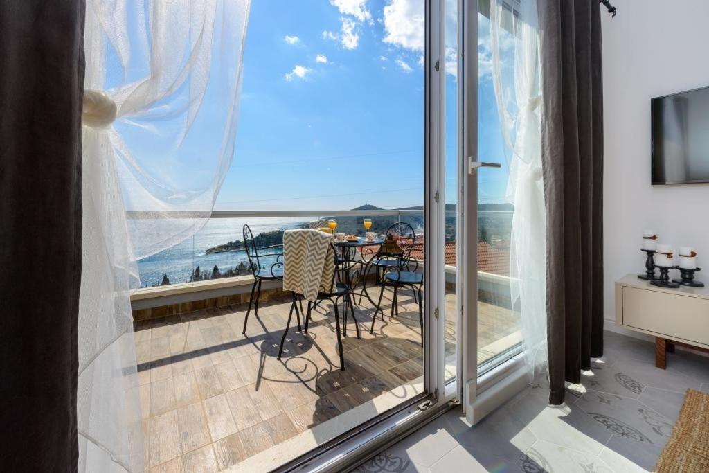 Apartments Villa Capitano 米利尼 客房 照片