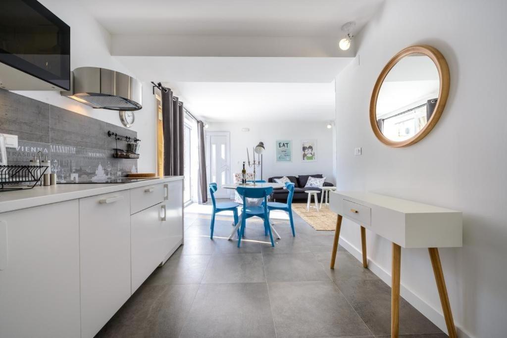 Apartments Villa Capitano 米利尼 客房 照片