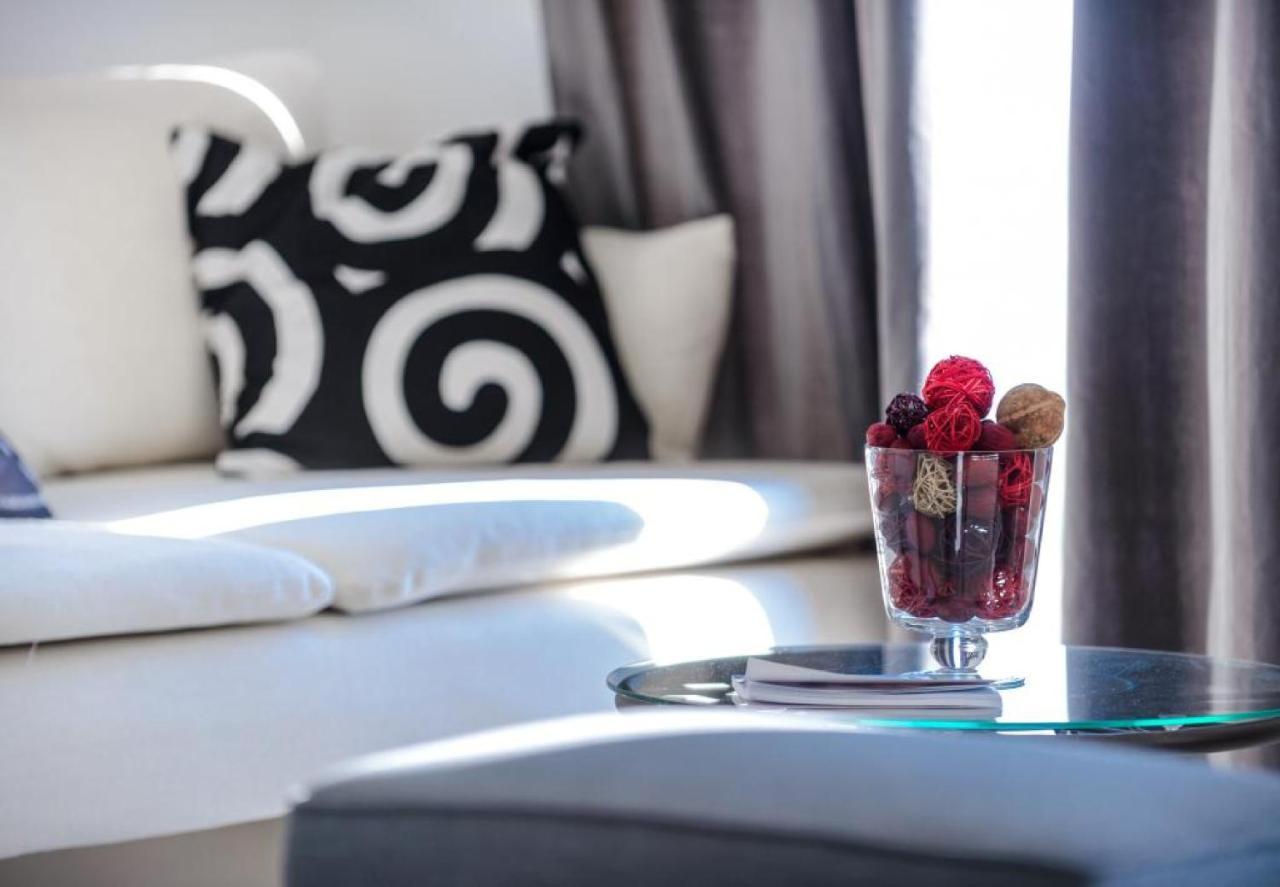 Apartments Villa Capitano 米利尼 外观 照片