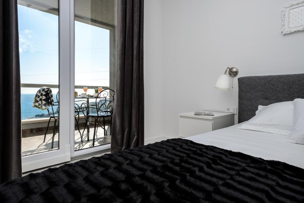 Apartments Villa Capitano 米利尼 客房 照片