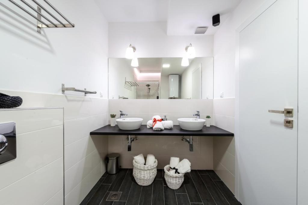 Apartments Villa Capitano 米利尼 客房 照片